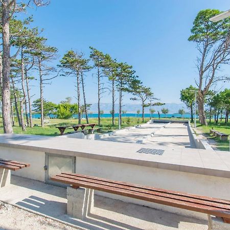 Apartments Keti Нин Екстериор снимка