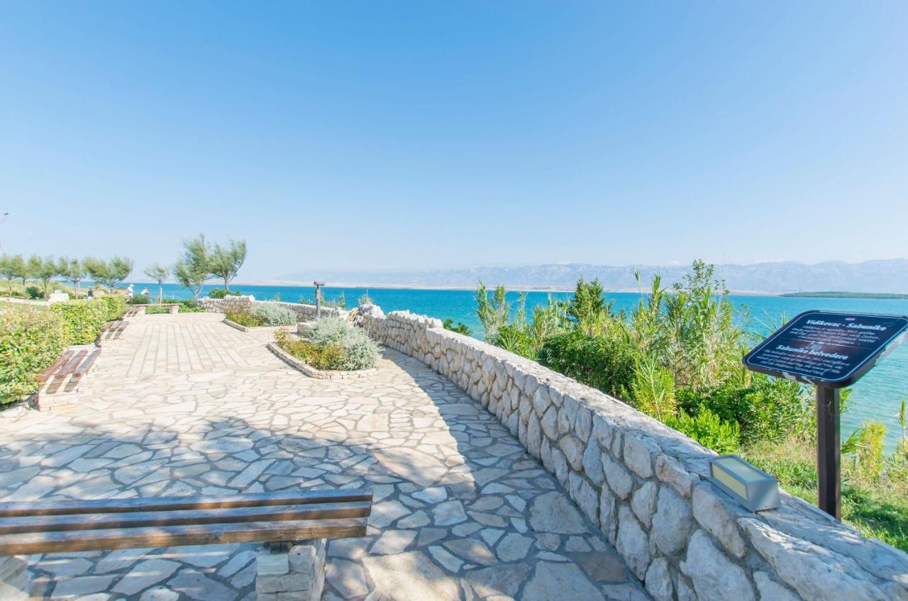 Apartments Keti Нин Екстериор снимка