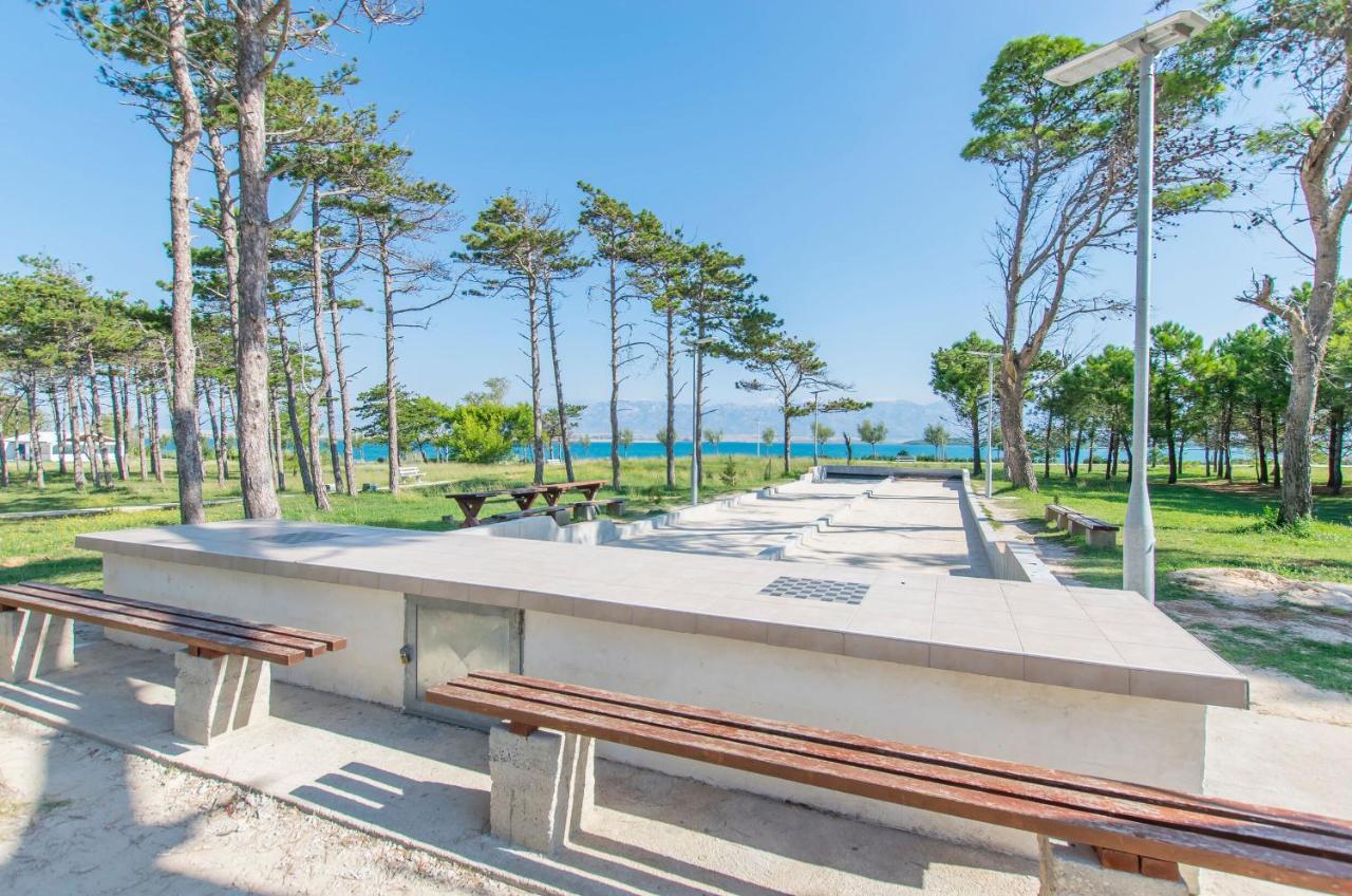 Apartments Keti Нин Екстериор снимка