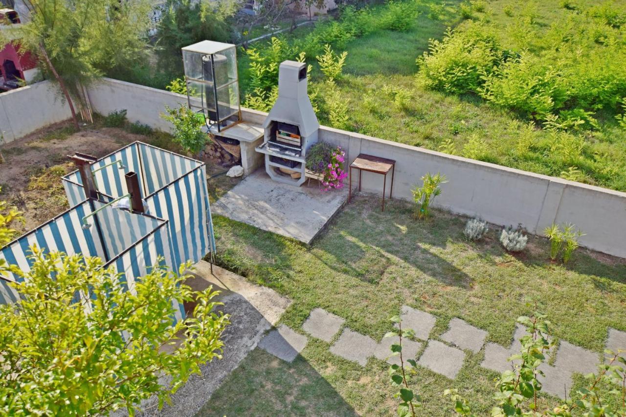 Apartments Keti Нин Екстериор снимка
