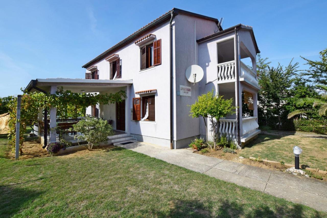 Apartments Keti Нин Екстериор снимка